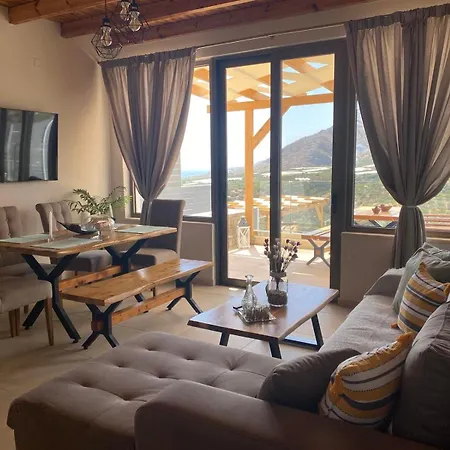 Вилла Mediterranean View *